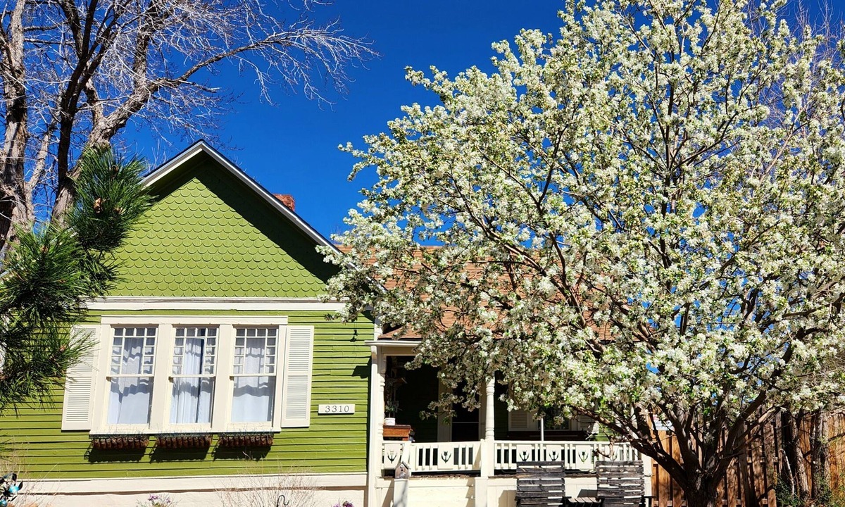 West Colorado Springs Cottage | 1880s home - Manitou Springs & Old Colorado City. Close to Garden of the Gods