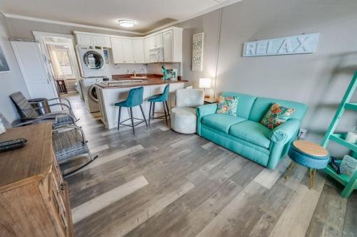 Windy Hill House | 1BR Sea Villas in Windy Hill - Steps to the Beach!