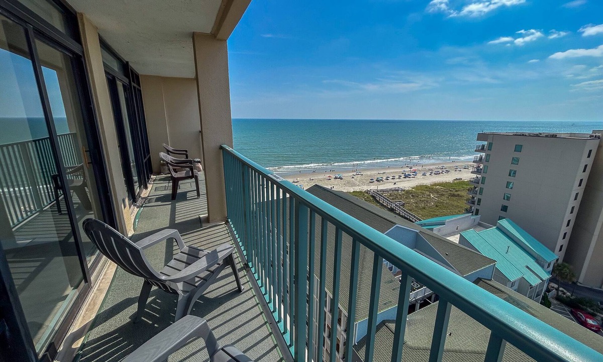 Ocean Drive Condo | 2 bedroom Ocean VIEW Condo. Ocean Drive. Great amenities!