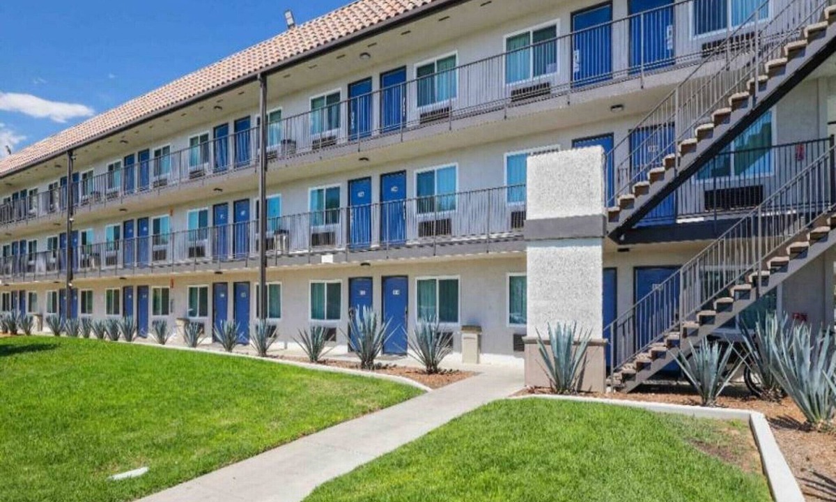 Central Escondido Apartment | 2 Queen Beds | Mini Fridge