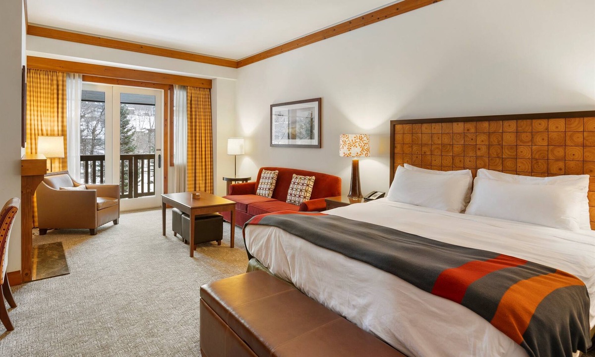 Stowe Area Apartment | 2nd Floor Studio in The Lodge at Spruce Peak