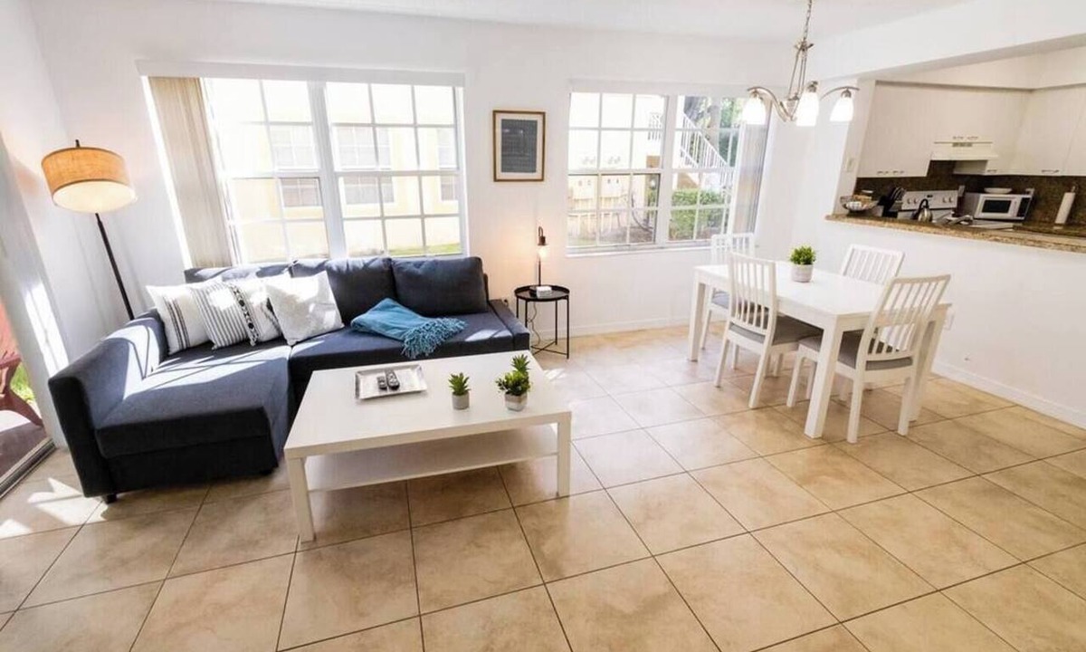 Mission Bay Apartment | 320B - Boca Retreat w/Pool, Parking, Near Evert Tennis & Shops