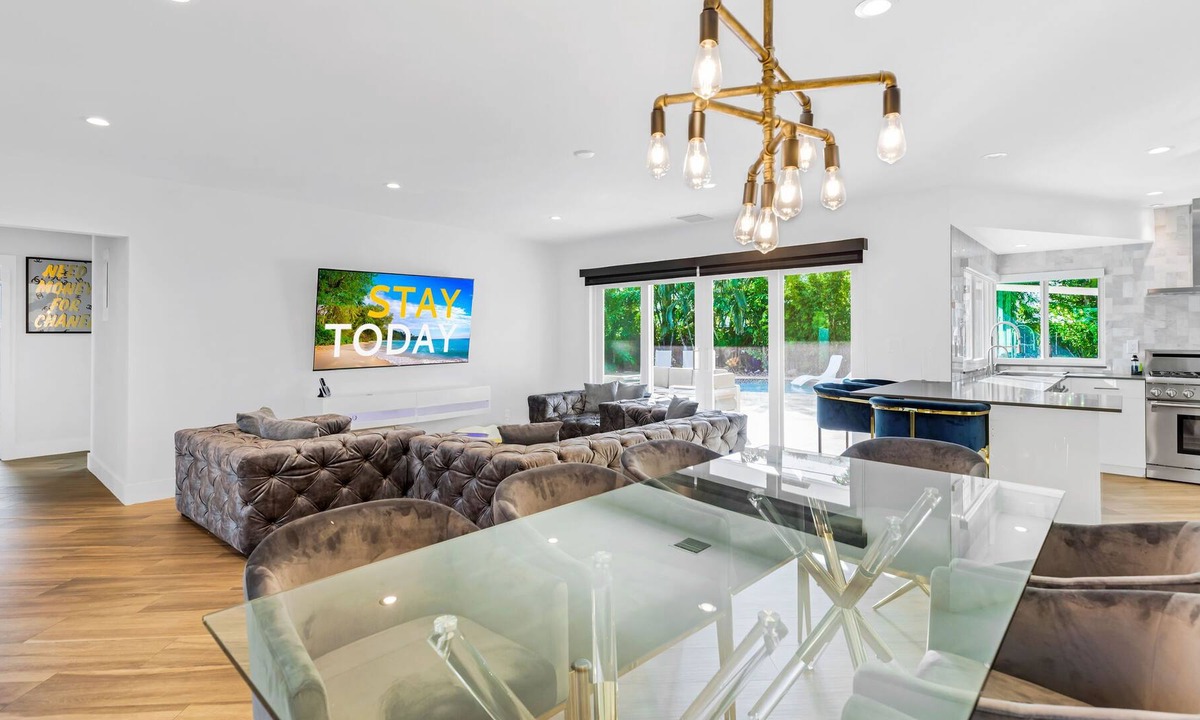 Fort Lauderdale Villa | ★★★★★4BD/3BA VILLA.CLOSE TO THE OCEAN.HEATED POOL!