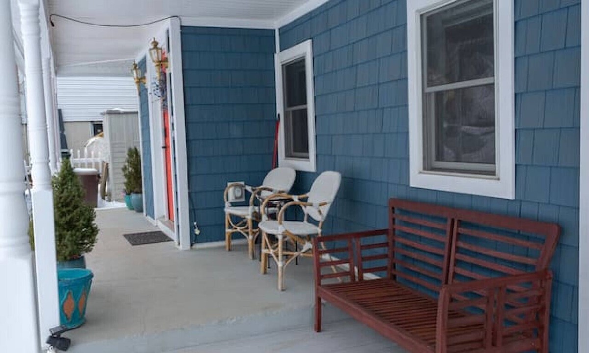 Middle Hope House | 5 BR West Point Family Compound- Sleeps 10!