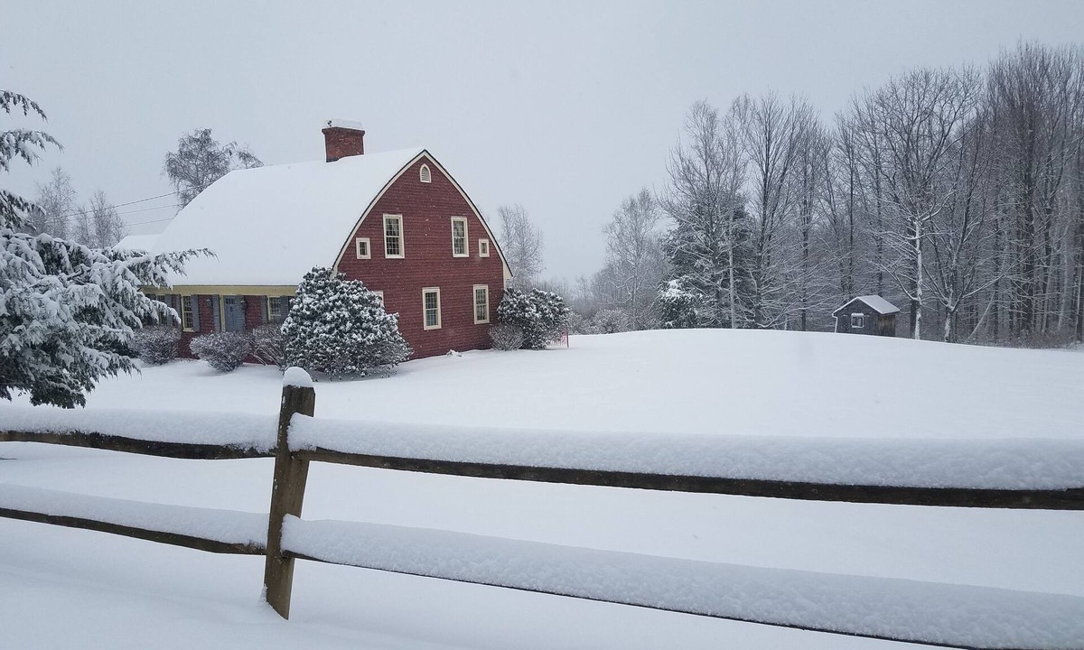 Pownal House | A cozy home nestled in the Green Mountains of Vermont!