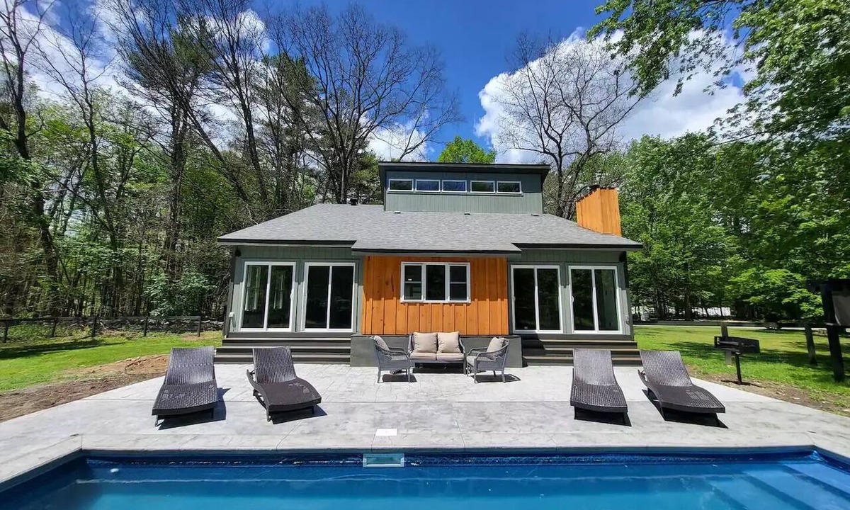 Queensbury House | Adirondack Fall: Fire Pit & Indoor Hot Tub