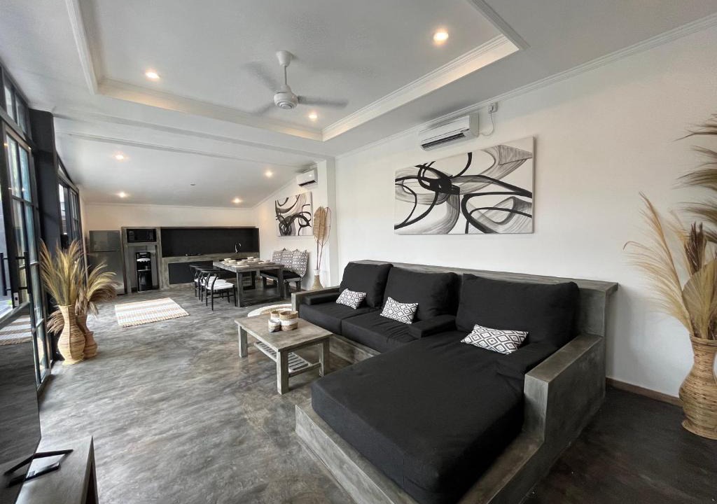 Berawa Villa | Brand New Luxury Boho Industrial Style Villa