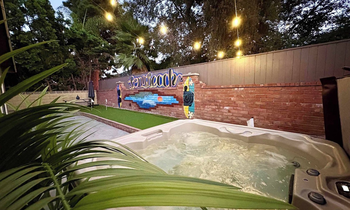 El Dorado House | CA4. Hot Tub, Mini Golf, Arcade & EV Charger