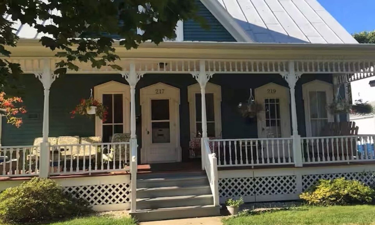 Allegan Apartment | Charming 1-bedroom apartment with WiFi, AC in peaceful Allegan