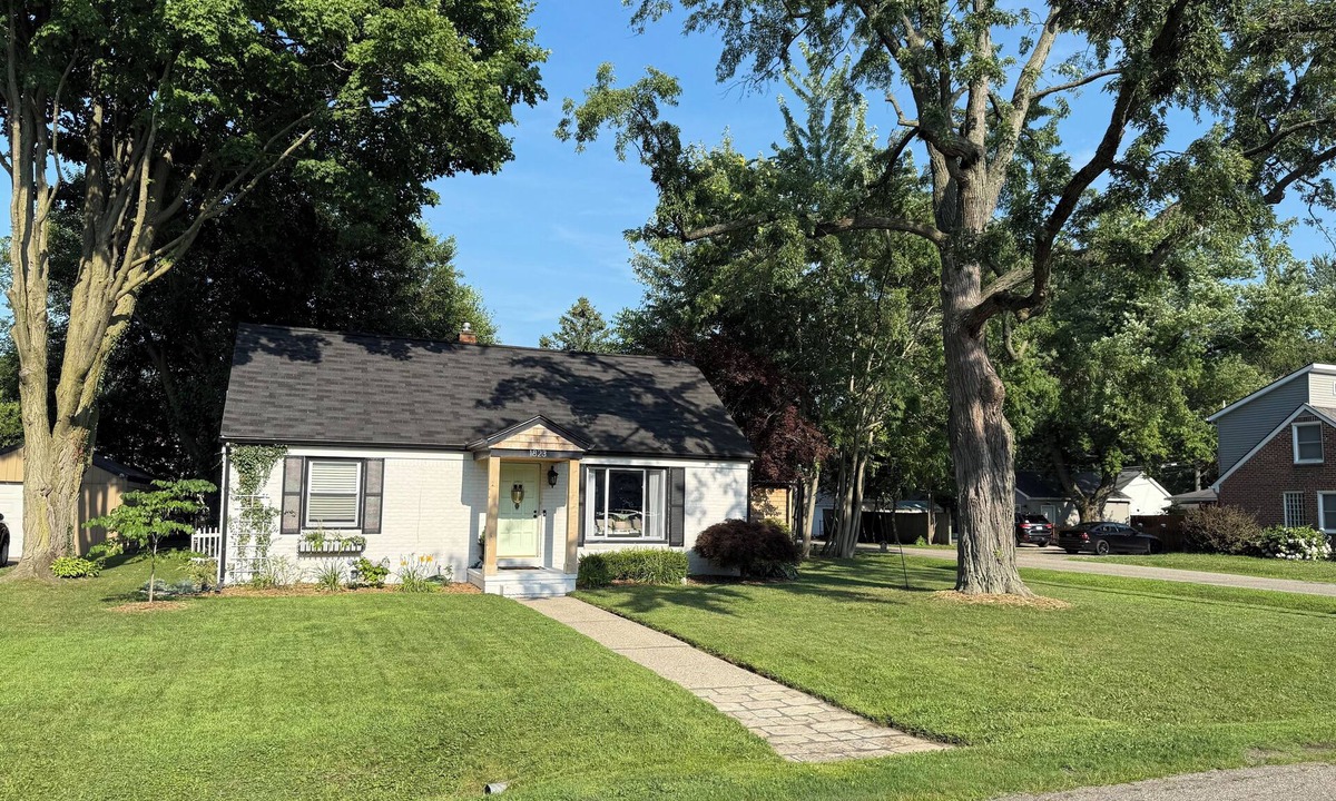 Sylvan Lake House | Charming 2-bedroom house in quaint lake community
