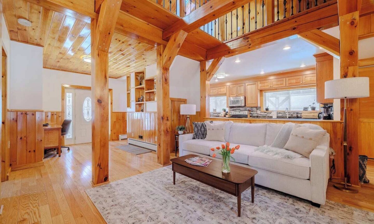 Williamstown House | Charming Berkshire Retreat-Minutes to Williamstown