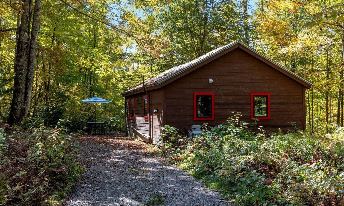 Lyme Cabin | Charming Cabin in the Trees for a Getaway near Hanover, New Hampshire