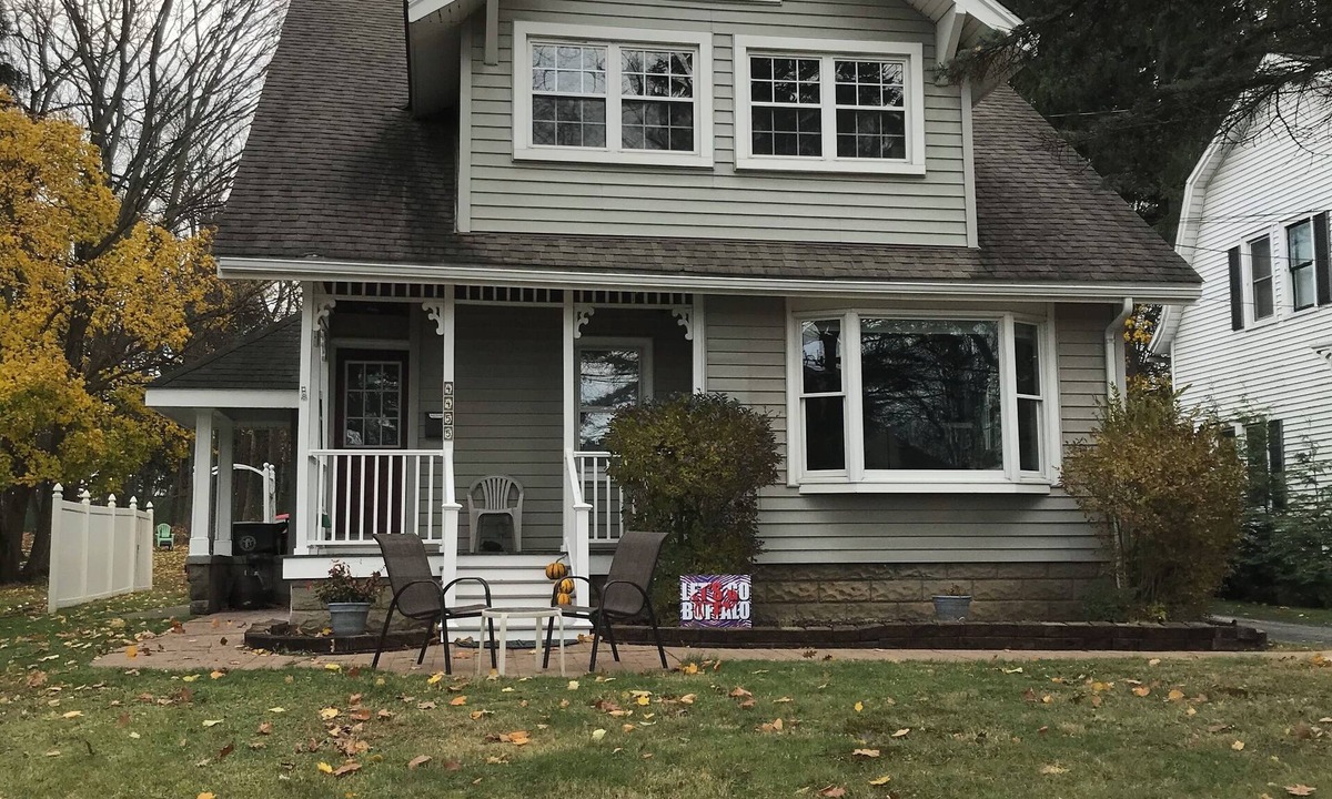 Orchard Park Apartment | Charming Historic 2-bedroom unit with WiFi in lovely Orchard Park Village