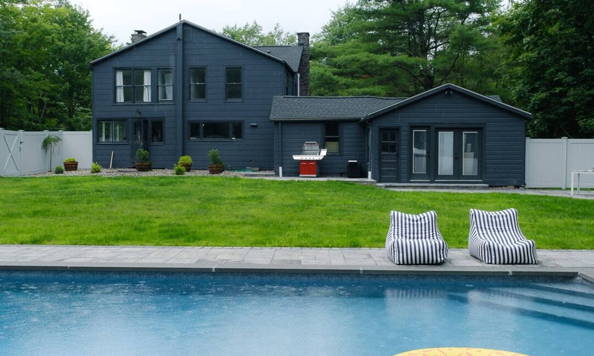 Saugerties House | Charming rustic home in the Hudson Valley. Pool is heated and open! New Hot Tub!