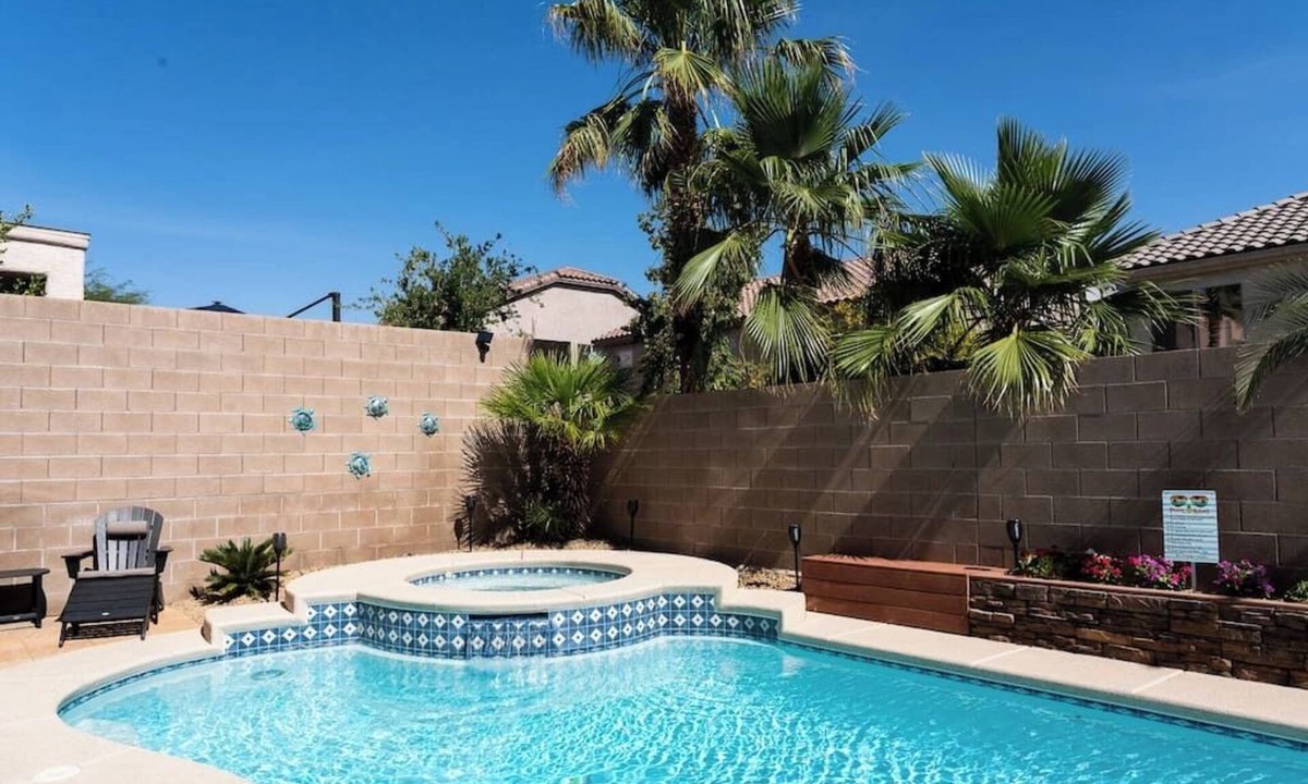 Paradise Hills House | Clean Vegas area with HEATED salt pool & hot tub, PRIVATE Luxury 5 Star Reviews