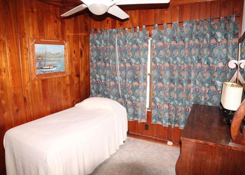 Crescent Beach House | Cloud Nine