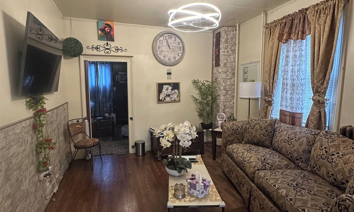 Port Jervis House | Comfortable,Convenient, Furnished 1-Bedroom Unit with Parking in Port Jervis, NY