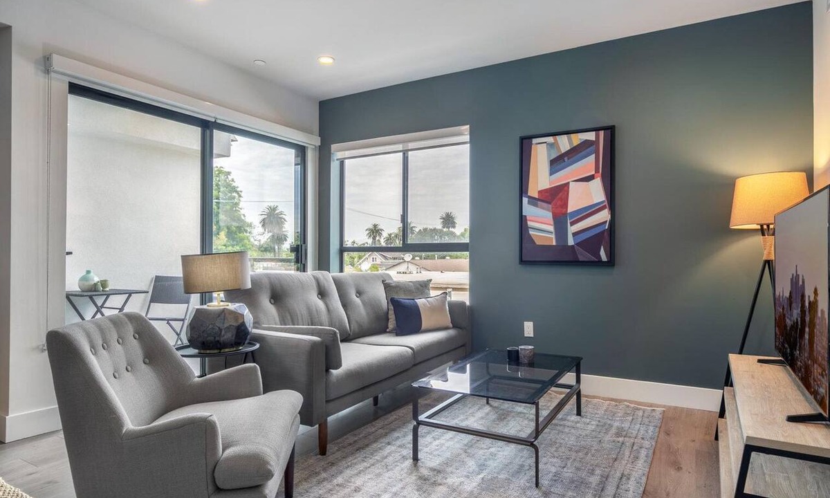 Mar Vista Apartment | Comfy Mar Vista 1BR w/in-unit W/D + Gym near Venice Beach by Blueground