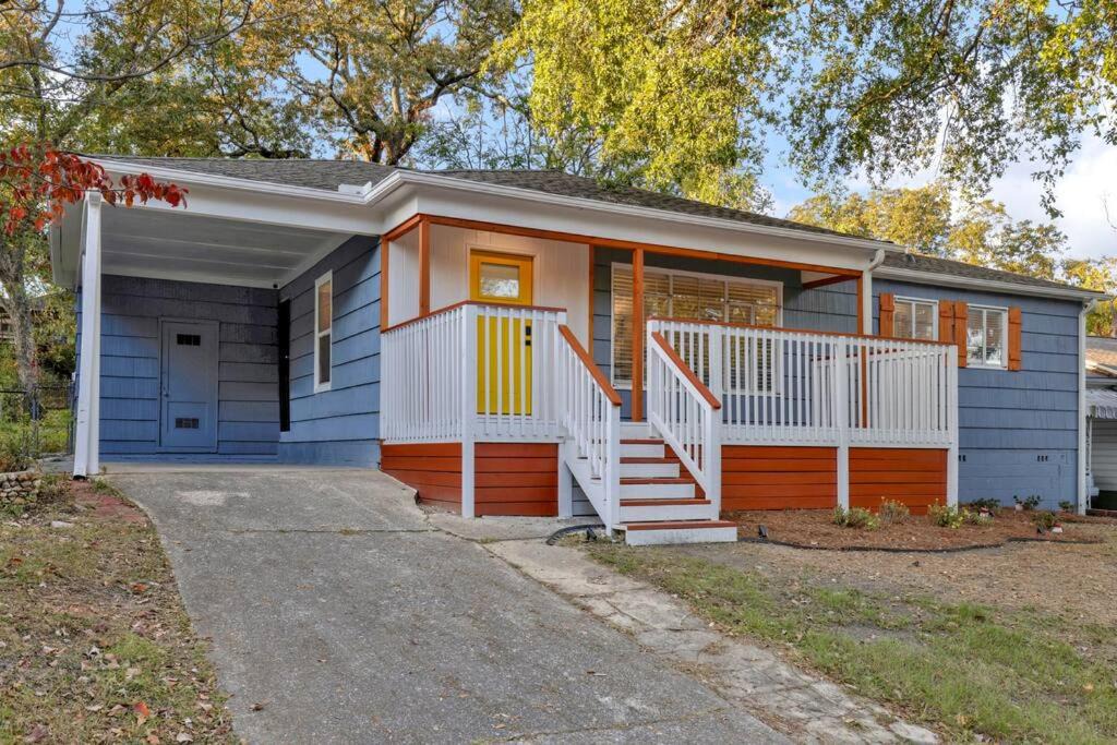Norwood Villa | Cozy Cottage Near Protective