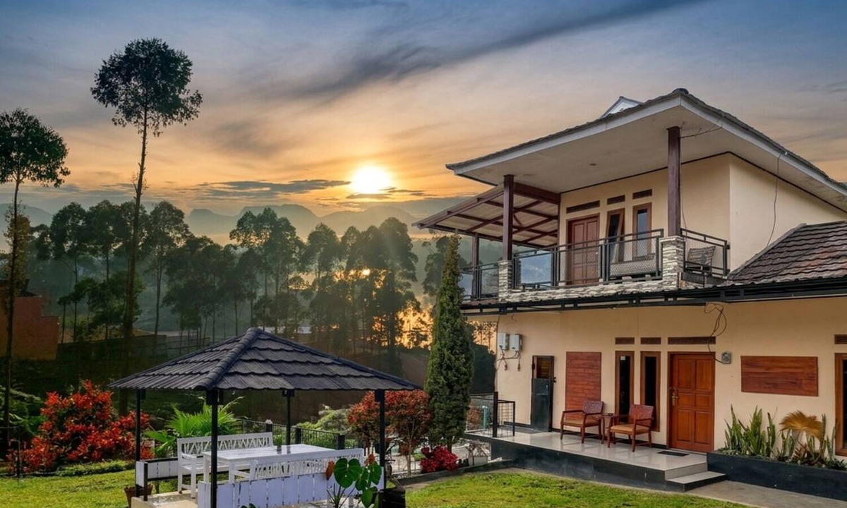 Pangalengan Villa | Cozzy Villa Family B