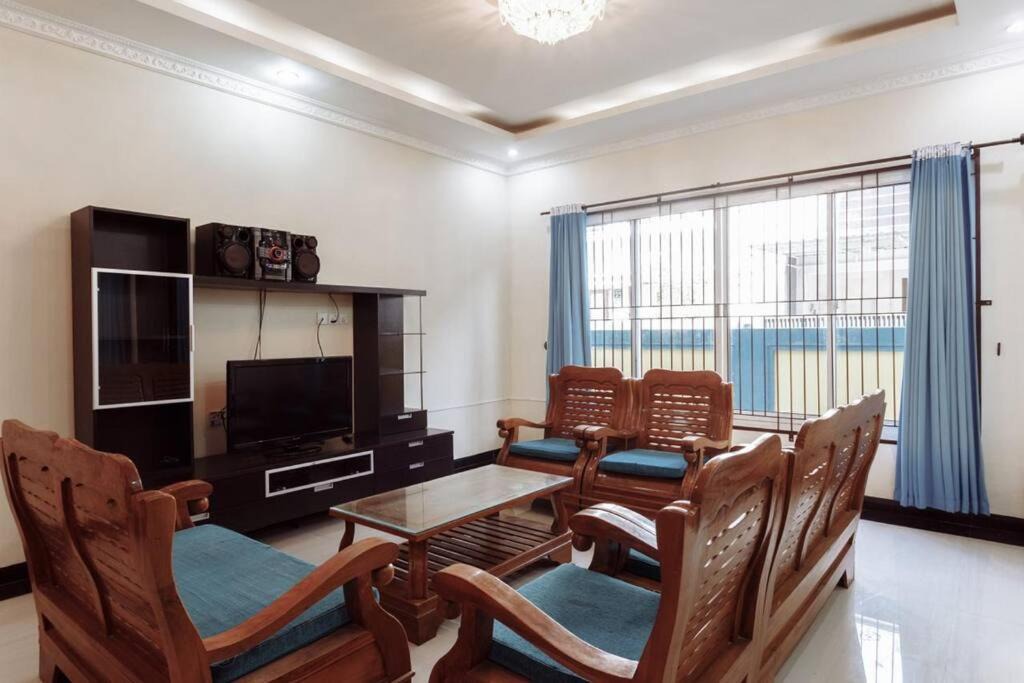 Tanjungbenoa Villa | Denpasar Villa
