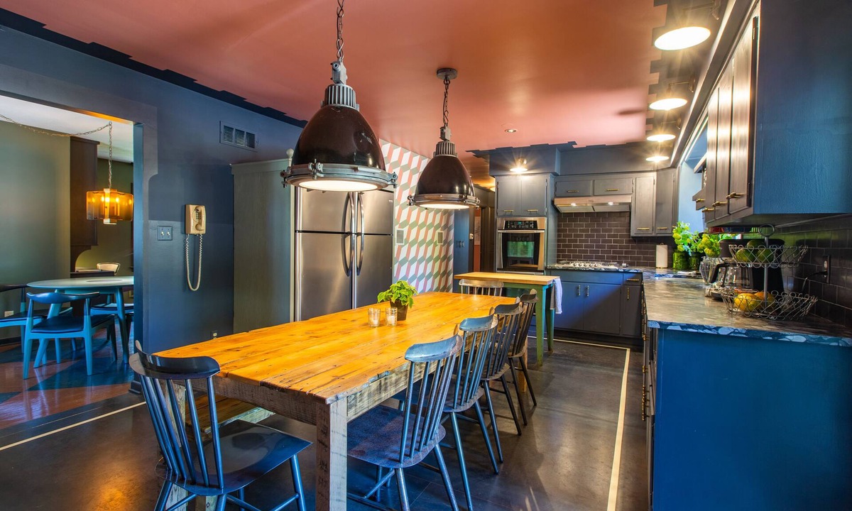 Harbert House | Fabulous designer owned home with heated pool & spa in the heart of Sawyer!