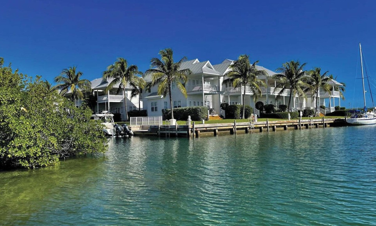 Coral Lagoon Villa | Gorgeous Waterfront 3 Bedroom Coral Lagoon Villa, Sleeps 8, WITH 40' Boat Slip!