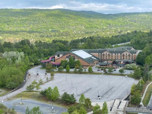 Queensbury Resort | Great Escape Lodge & Indoor Waterpark