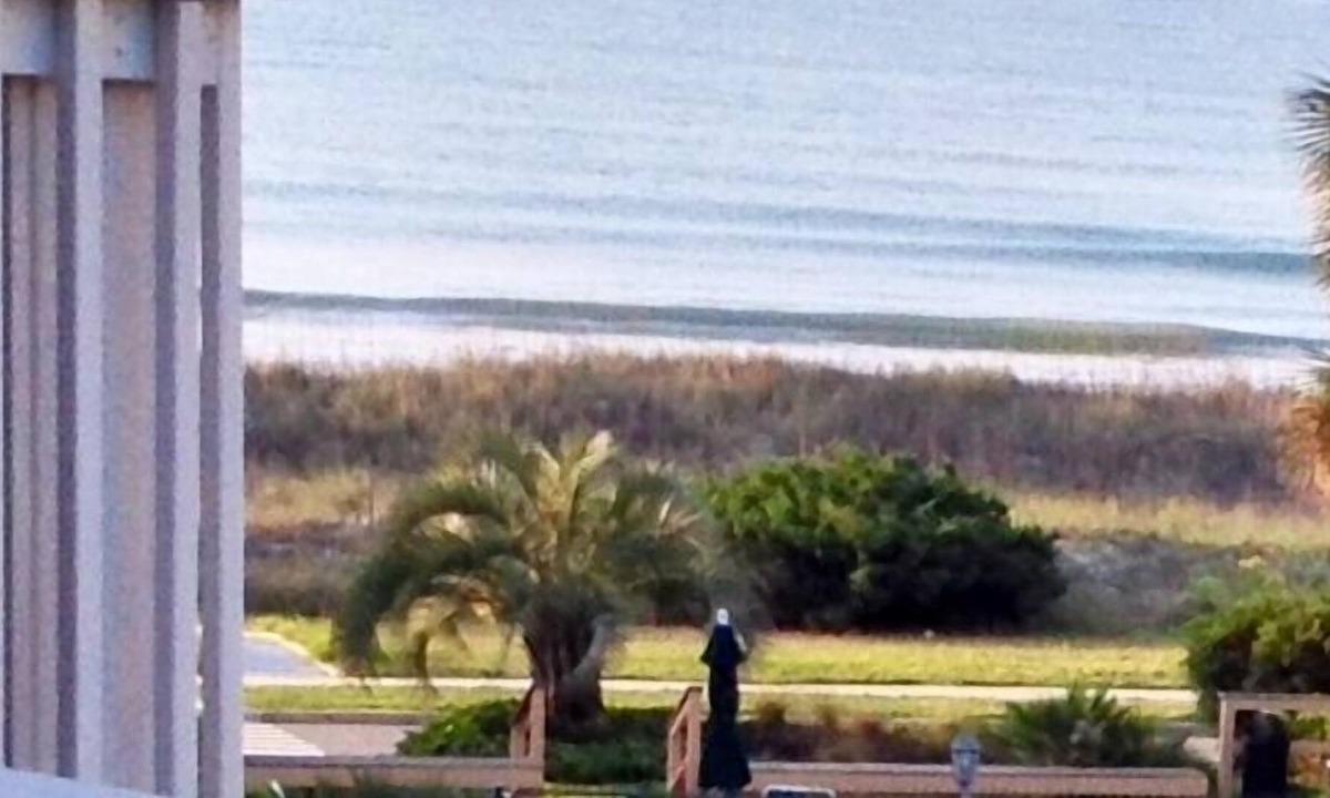 Myrtle Beach Villa | Great Ocean & Pool views; King Bed in MB. Designed for fun & Comfort!