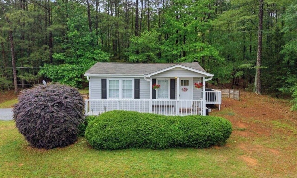 Anderson Cottage | Green Pond Cottage