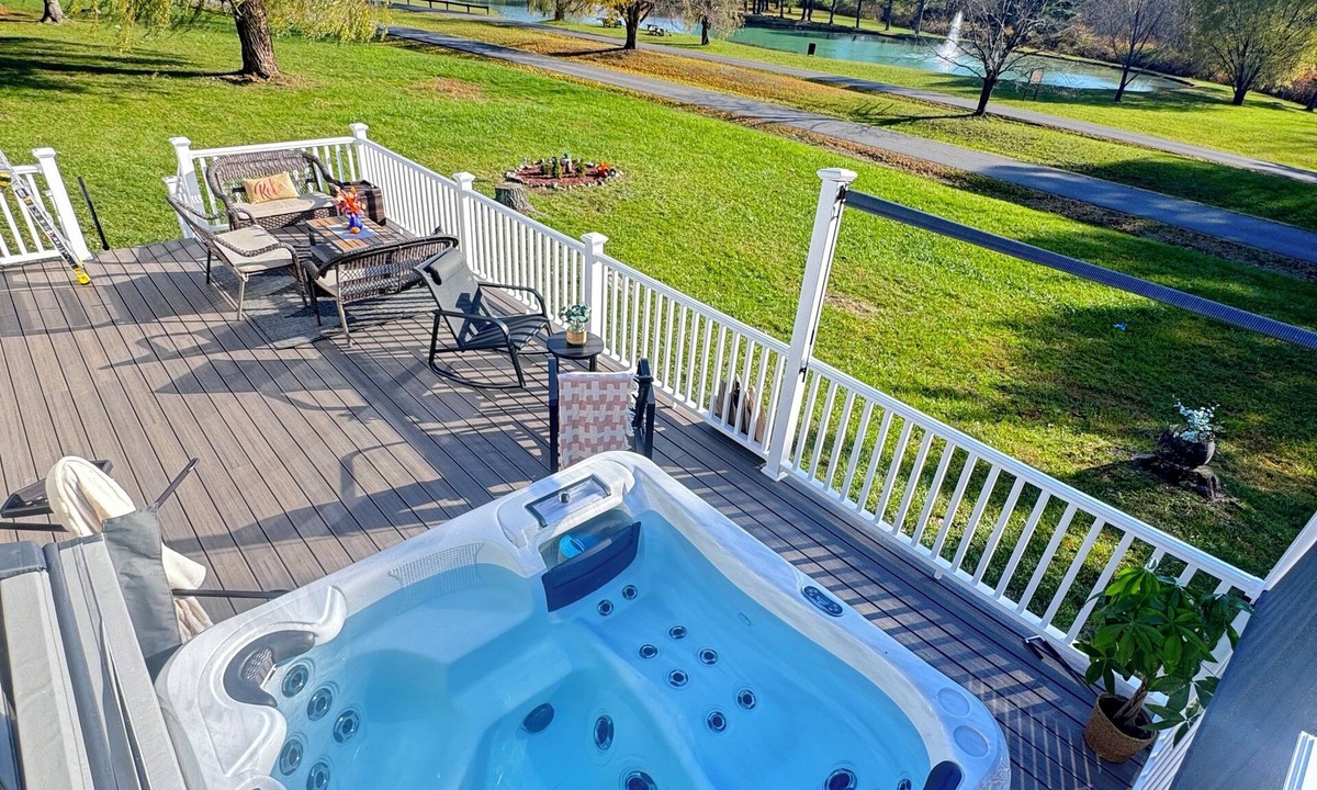 Athens House | Hot Tub with Pond-front & Outdoor Fire Place Upstate -Catskills
