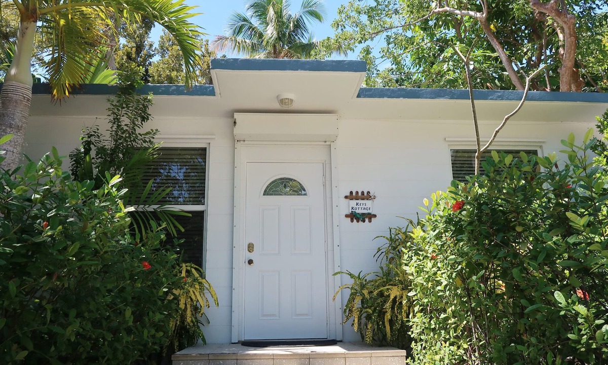 Islamorada Villa | Keys Kottage & Bayside Villa W/free onsite boat ramp marina & trailer parking.