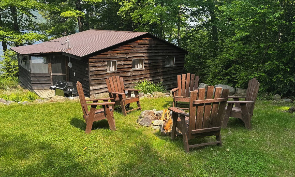 Moriah Center Cabin | Lake Front Cabin with free WiFi - Adirondacks High Peaks Region - Lake Placid