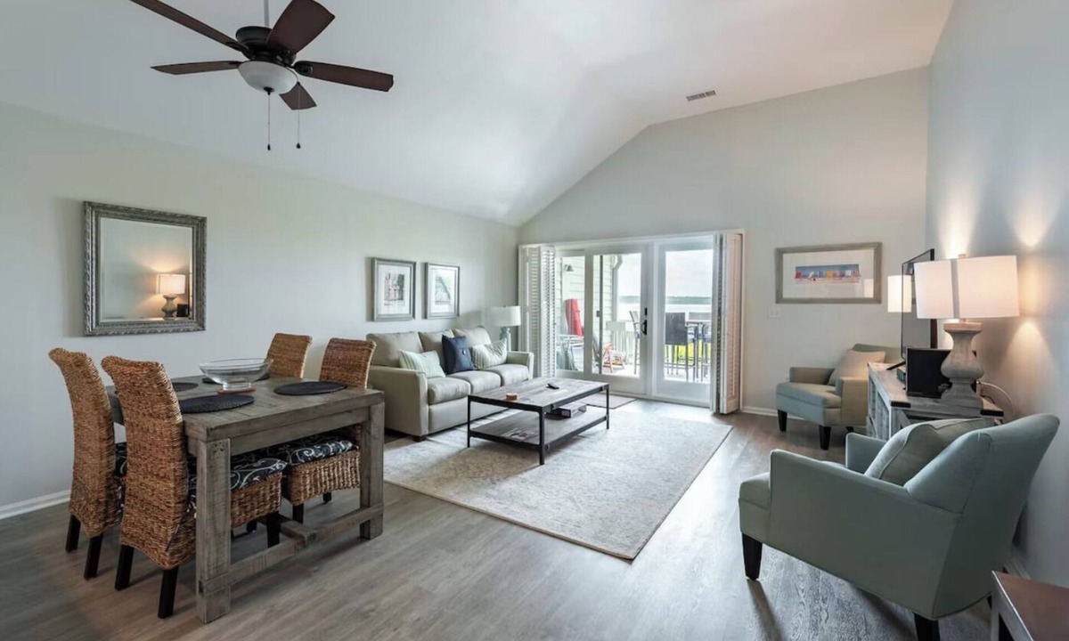 Seabrook Island Villa | Luxury Beachfront Villa, renovated, Pet Friendly, includes Amenity Cards