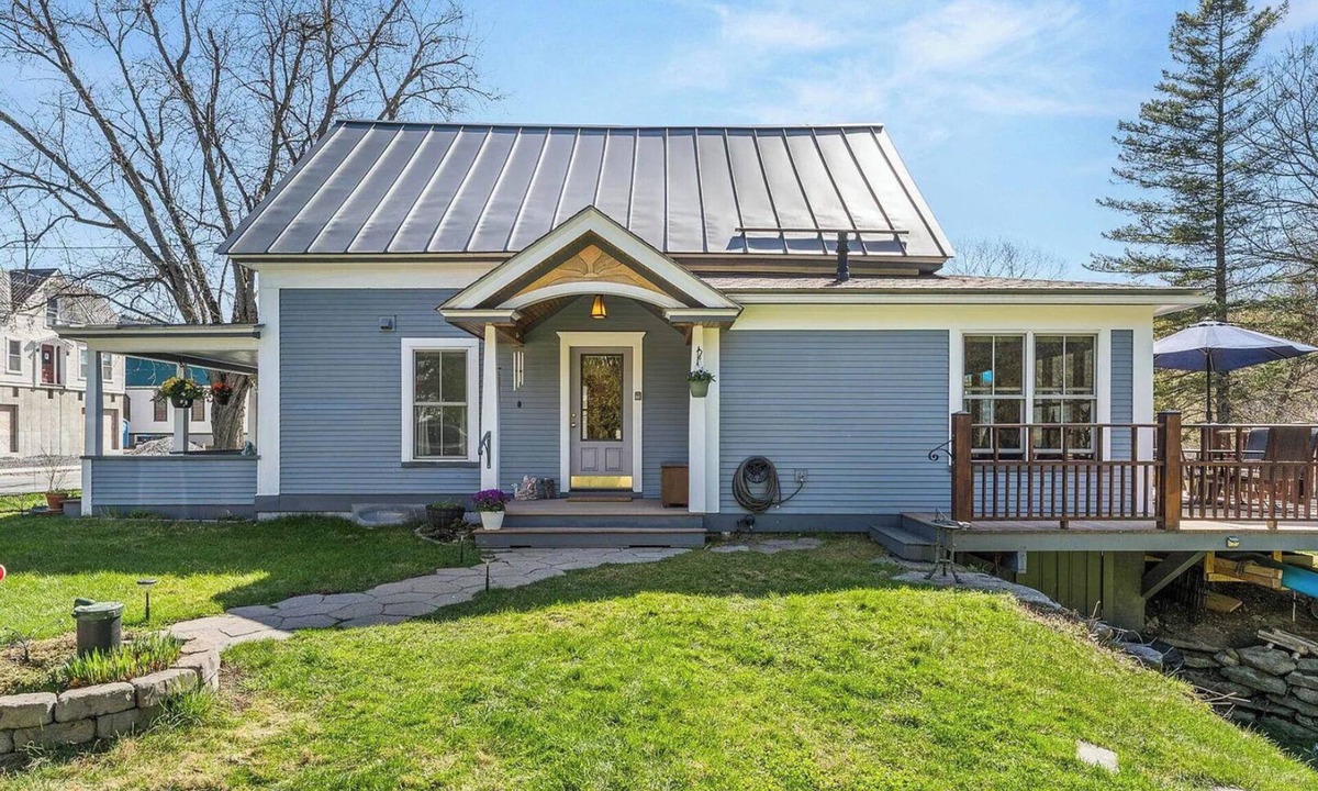 Moretown House | Mad River Valley riverfront retreat with sauna, swimming access, pooltable
