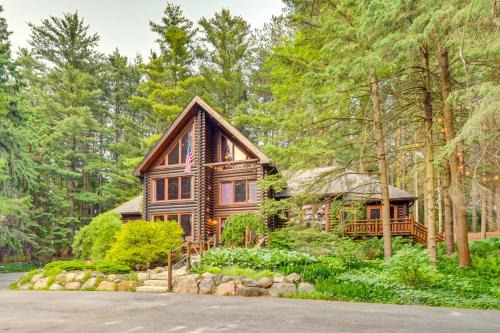 Drayton Plains House | Magical Metamora Cottage w/Fire Pit, Pond, Deck!