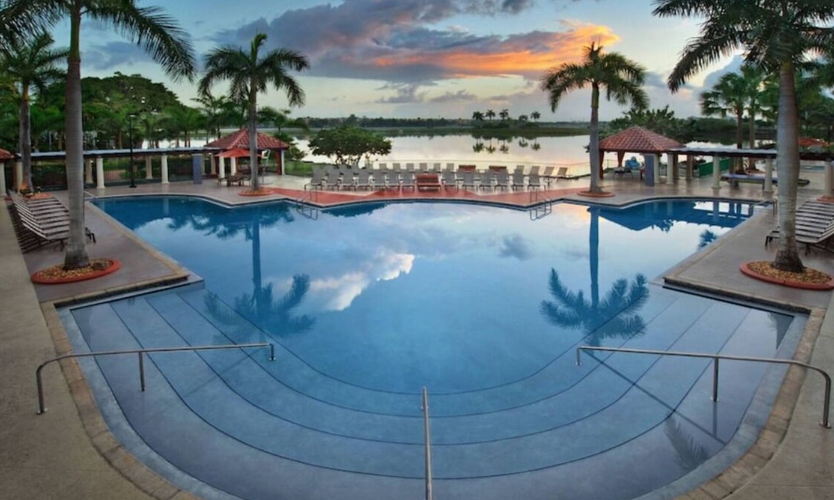 Doral Villa | Marriott's Villas at Doral 2BR Villa - Full Kitchen - Sleeps 8 Must Stay!