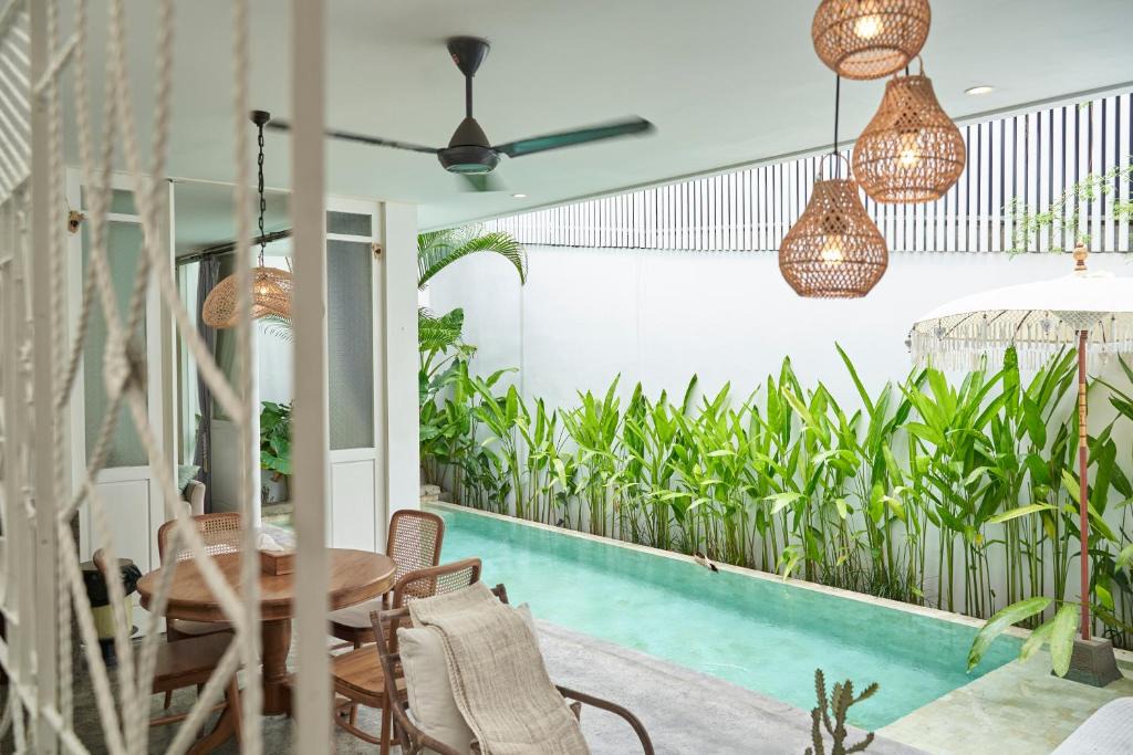 Berawa Villa | Masti White Villa