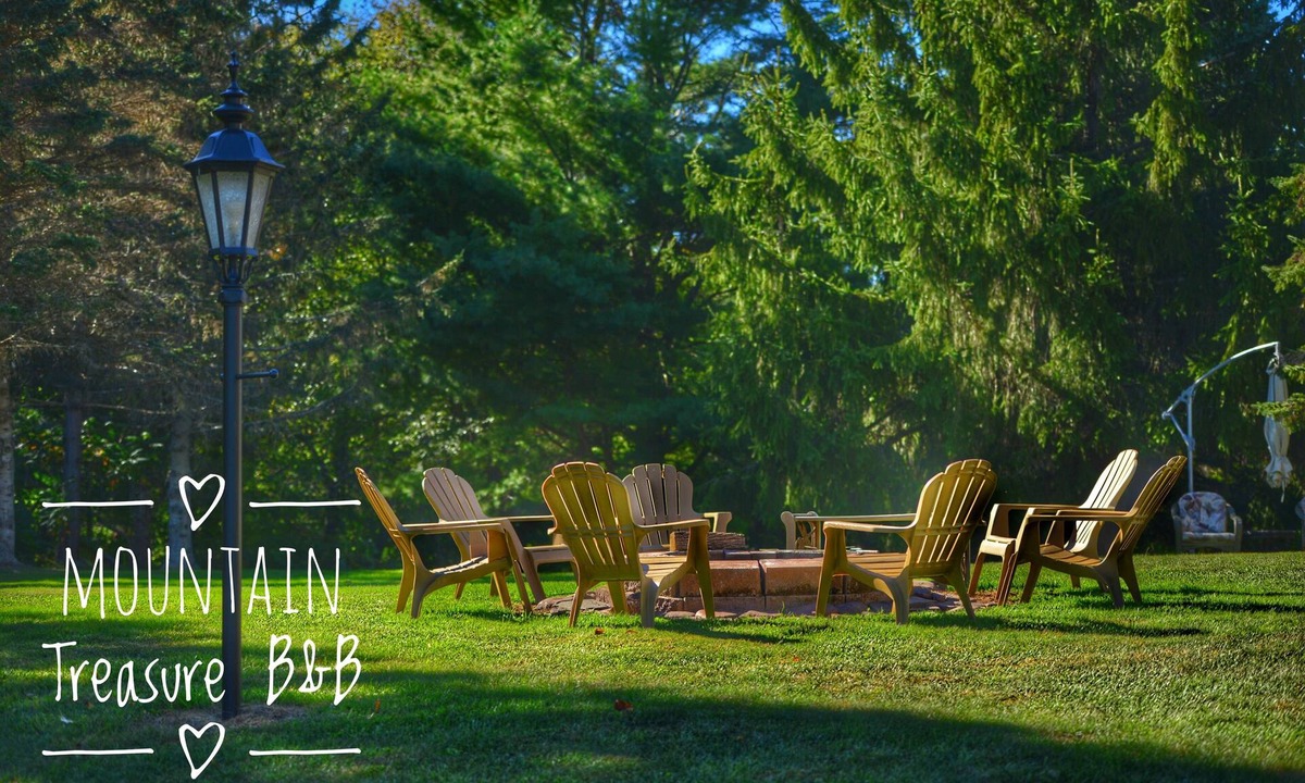 Maplecrest Bed & Breakfast | Mountain Treasure B&B