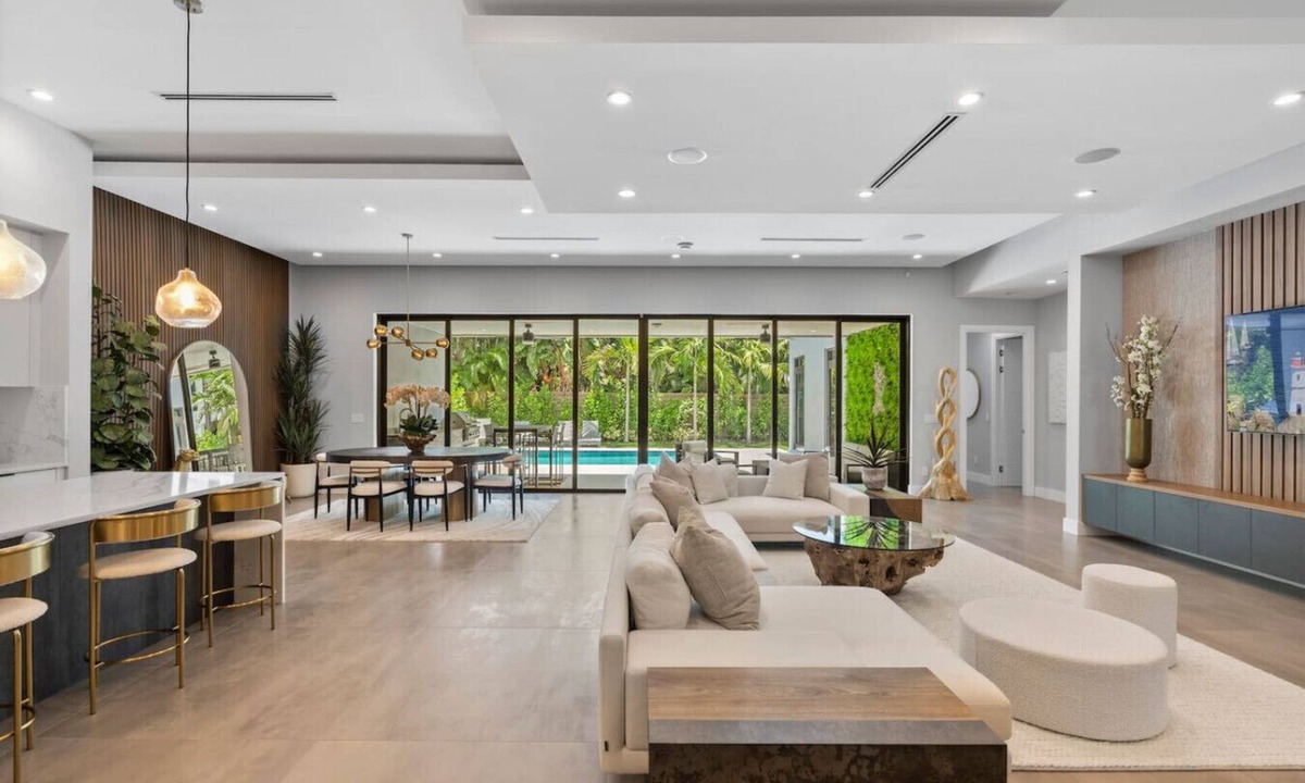 Victoria Park Villa | New construction 4-bedroom villa amazing location in Fort Lauderdale