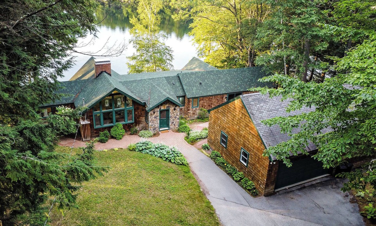 Meredith House | New Home! Lakefront, Dock, Fireplace, XBox