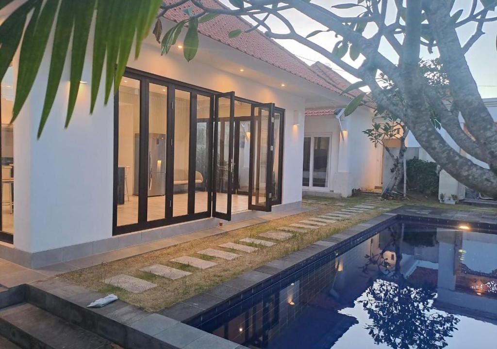 Umalas Villa | New openning 3 cozy bedrooms Pool Villa Canggu