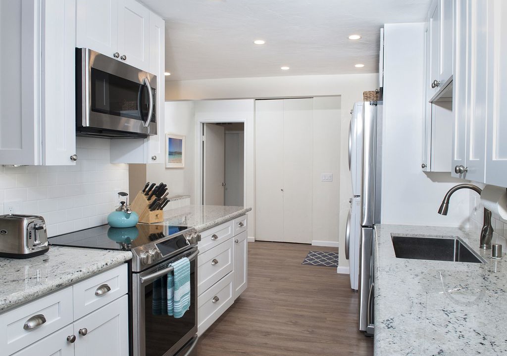 Solana Beach Apartment | Oceanfront Complex Two Bedroom Two Bath Condo In Solana Beach and Tennis Club
