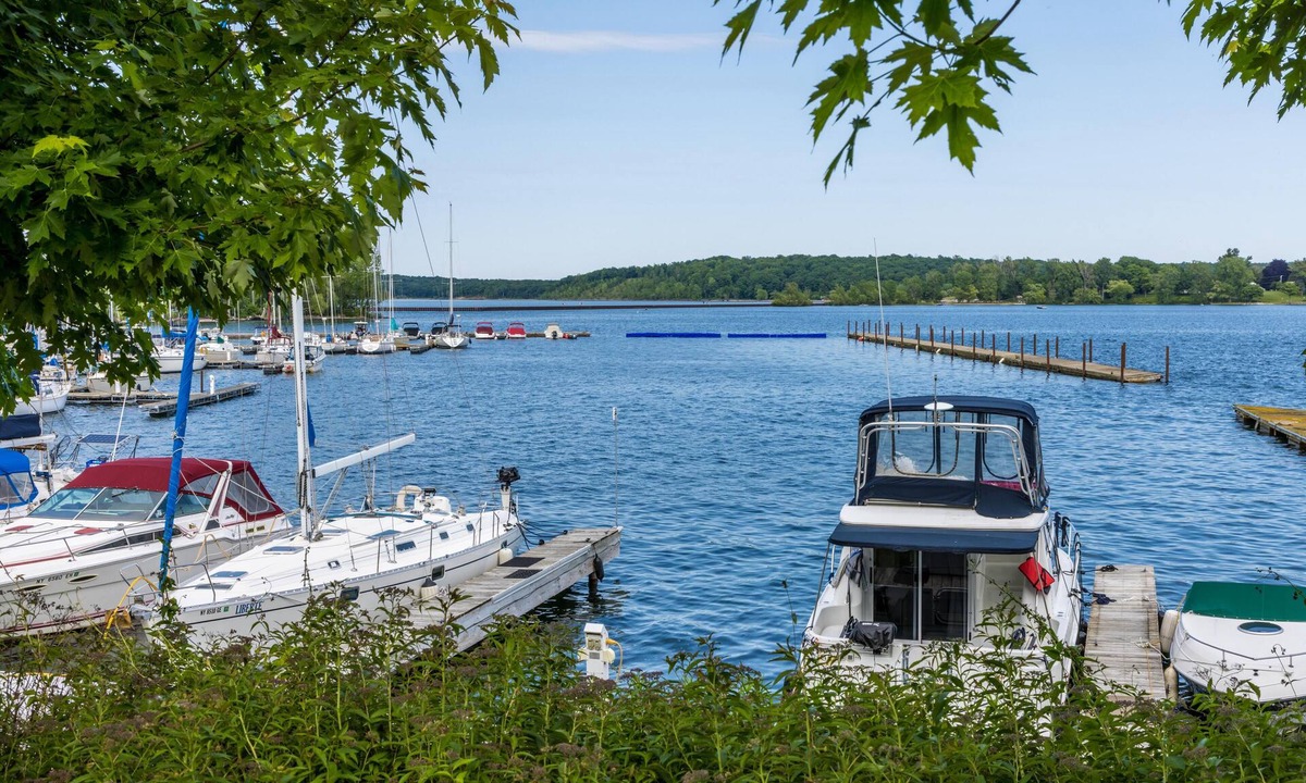 Fair Haven Cottage | Pet Friendly Cottage - Waterfront Cottage - There is waterfront; and there is everything else! This is Waterfront with marina views