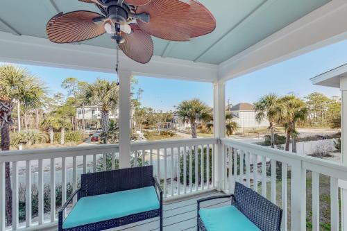 Ono Island Villa | Pretty townhome with pools & hot tub - less than half-mile to beach