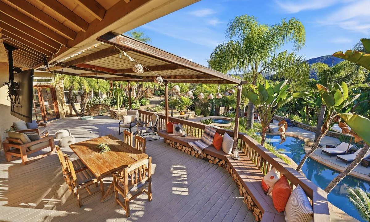 Escondido House | Private 3-Acre Retreat -Pool, Casita & Lemon Grove