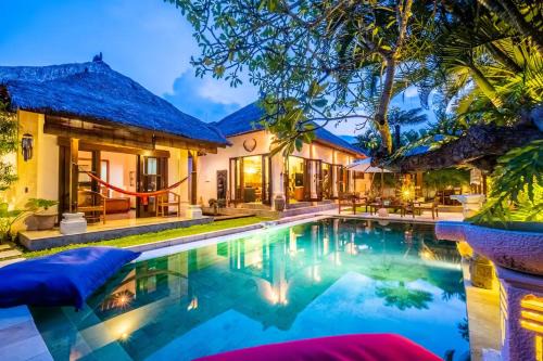 Drupadi Villa | Rumah madu