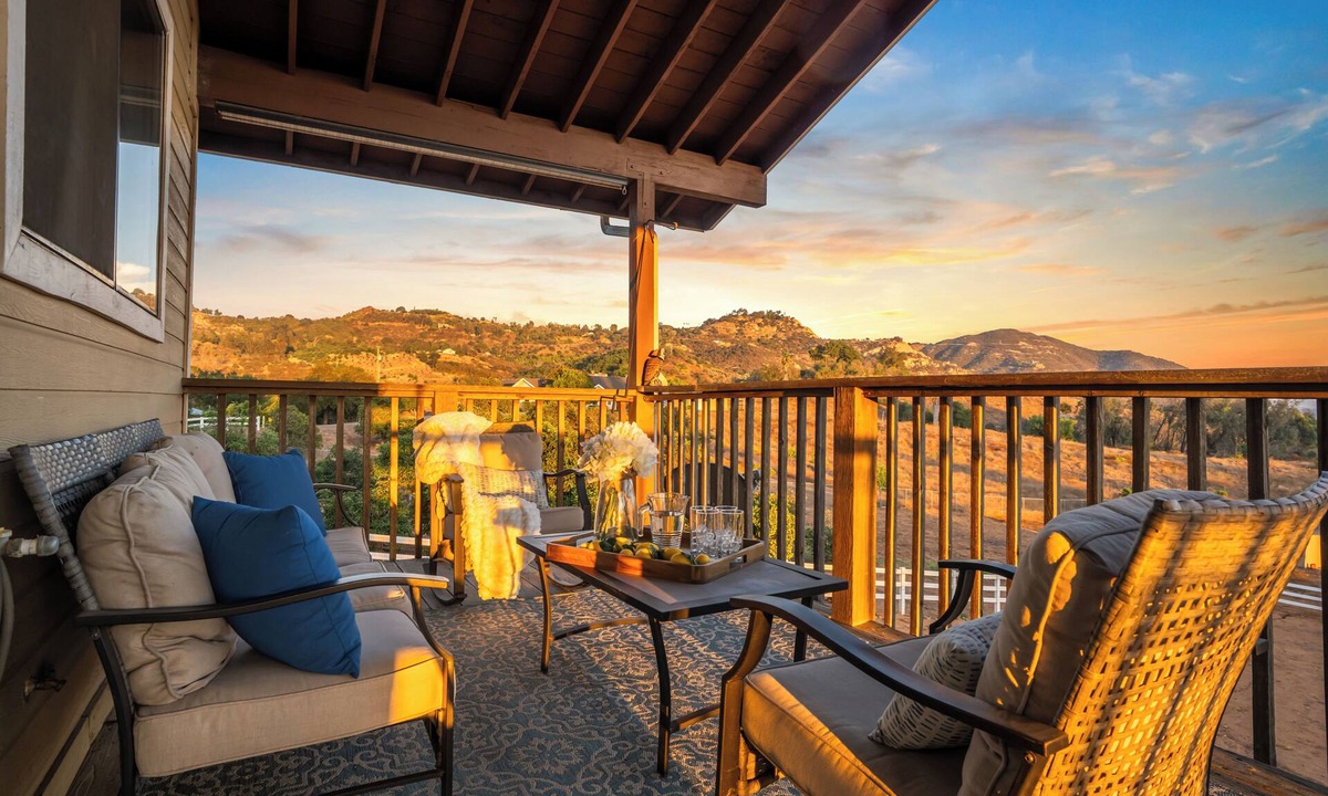 Rainbow CDP House | Scenic Deck w/Sunset Views & Dining Near Temecula Wineries | Estrada Ranch