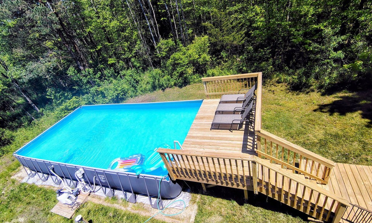 Pullman House | Secluded in the woods. No neighbors in sight.