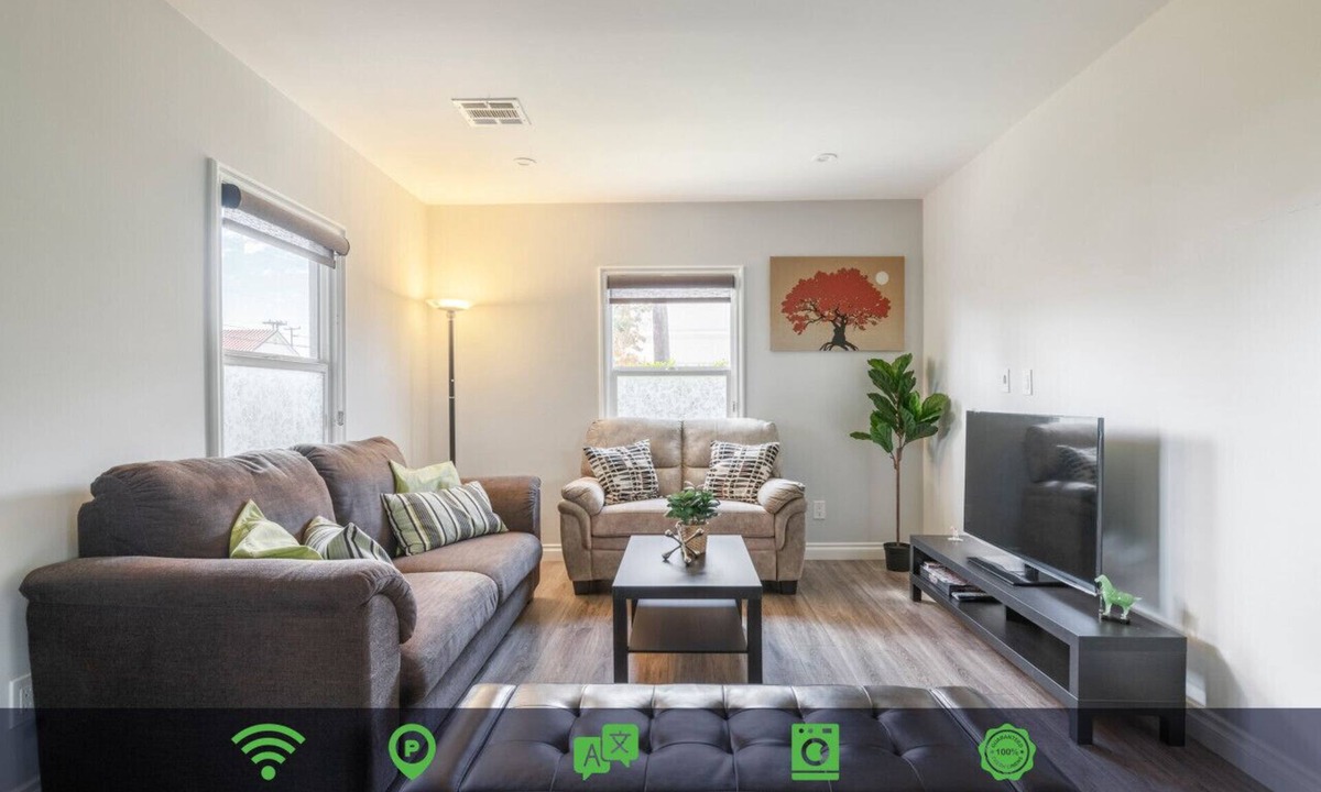 East San Gabriel House | Serene Gem in LA: 4 Bedrooms with a Walk-In Closet, Streaming Options, High-Speed Internet, and Front Yard Oasis.